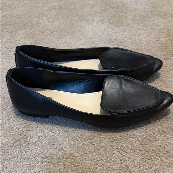 Jones New York Classic Black Flats - Picture 6 of 8